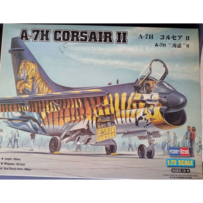 MAQUETA A-7H CORSAIR II ESCALA 1:72