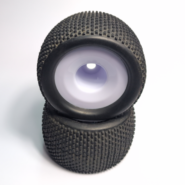 RUEDAS CON LLANTA TRUGGY 1/8 2PCS (SEMINUEVAS)